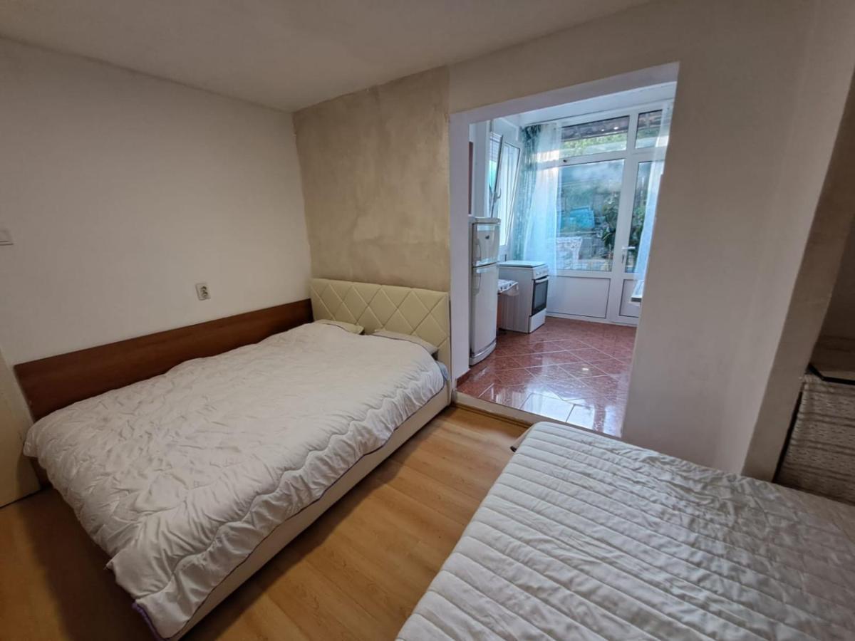 Apartmani Gordana Бар Екстер'єр фото